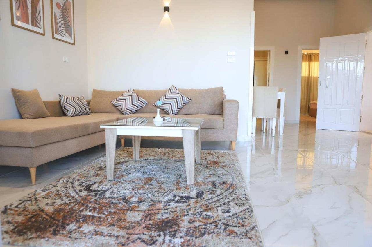 Royal Nile Villas - Pool View Apartment 2 ルクソール エクステリア 写真