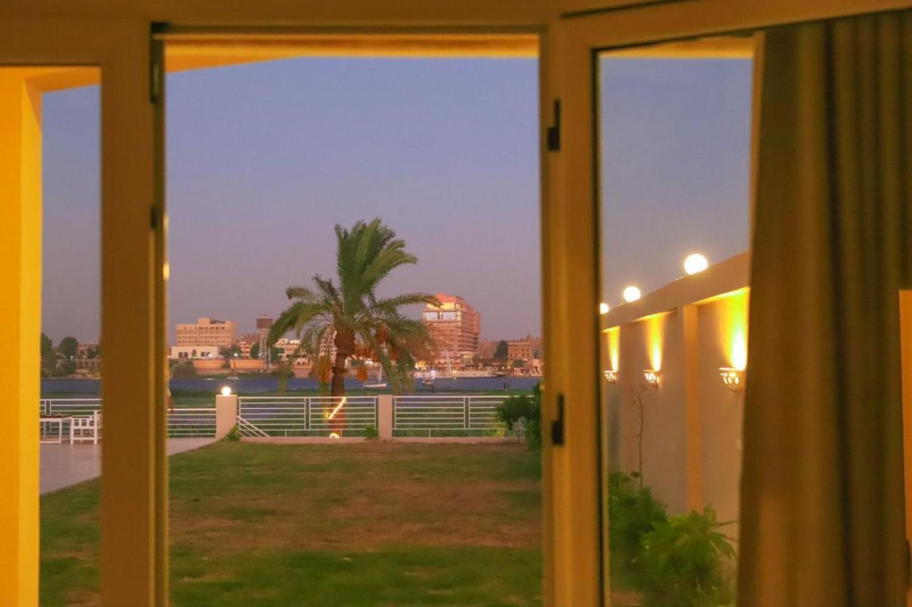 Royal Nile Villas - Pool View Apartment 2 ルクソール エクステリア 写真