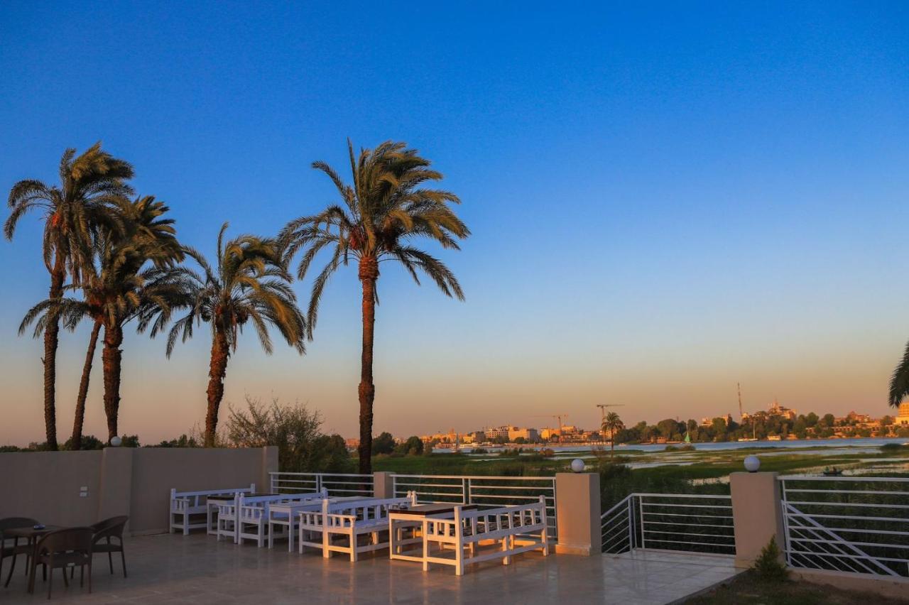 Royal Nile Villas - Pool View Apartment 2 ルクソール エクステリア 写真