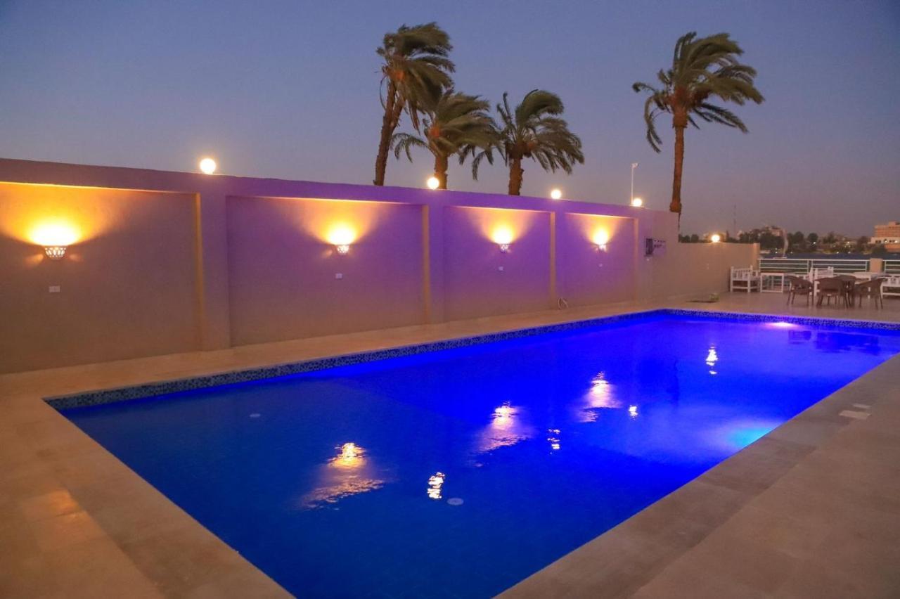Royal Nile Villas - Pool View Apartment 2 ルクソール エクステリア 写真