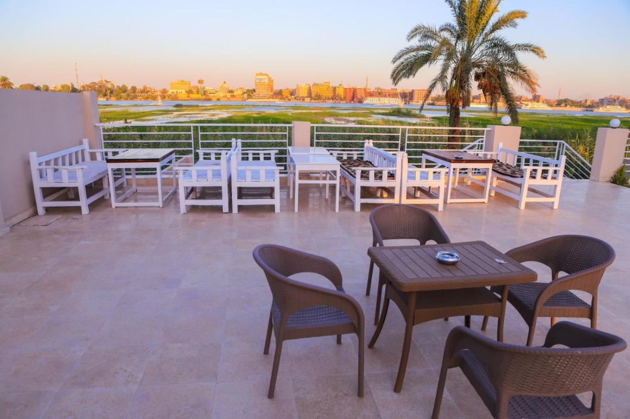Royal Nile Villas - Pool View Apartment 2 ルクソール エクステリア 写真