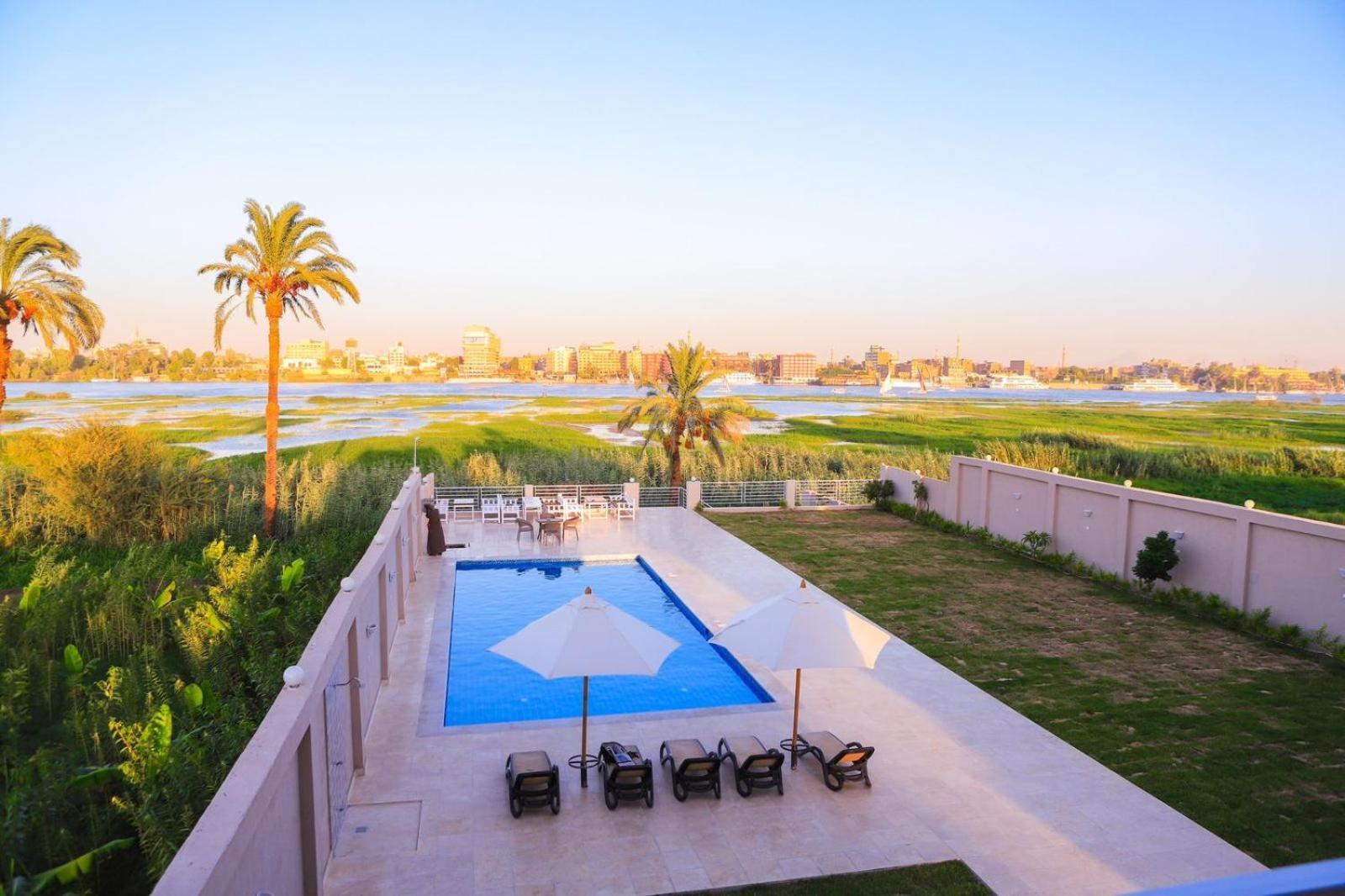 Royal Nile Villas - Pool View Apartment 2 ルクソール エクステリア 写真
